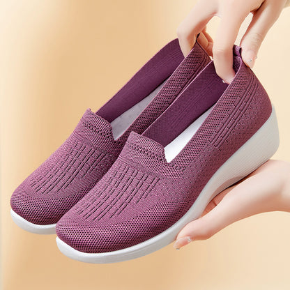 Shoes women's 2023 summer old Beijing cloth shoes foreign trade women's shoes breathable cross-border middle-aged and elderly soft-soled mother shoes 