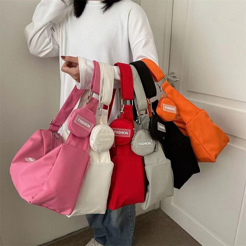 2023 new crossbody bag student class bag female ins style Japanese style large capacity solid color mother-in-law bag shoulder bag 