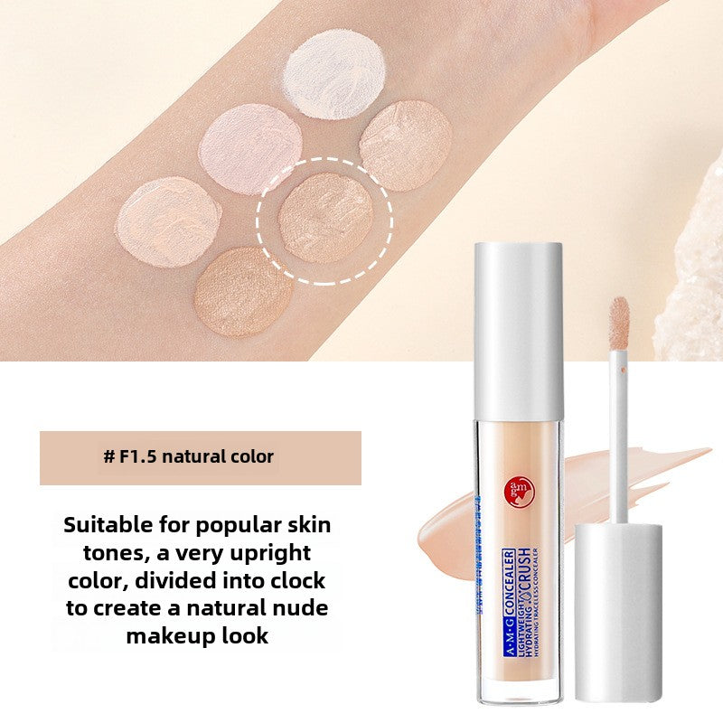 AMG long-lasting concealer covers dark circles, acne marks and spots without makeup removal or powder sticking. It is sweat-proof, oil-controlling and concealer-covering 