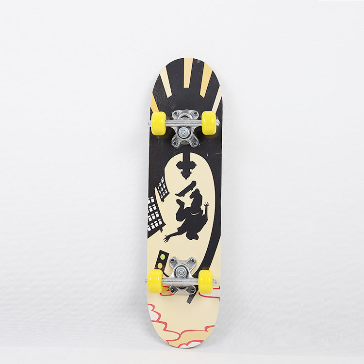 Factory direct supply maple wood skateboard children's single-warp skateboard four-wheel flashing skateboard instead of walking on the road and brushing the street 