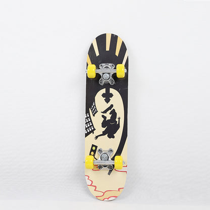 Factory direct supply maple wood skateboard children's single-warp skateboard four-wheel flashing skateboard instead of walking on the road and brushing the street 